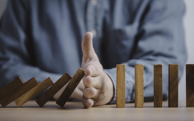Managing Supply Chain Risks in 2024